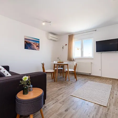 Aurelia Apartamento *